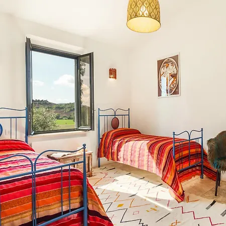 Casale Rondinella 6&2, Emma Villa Manciano